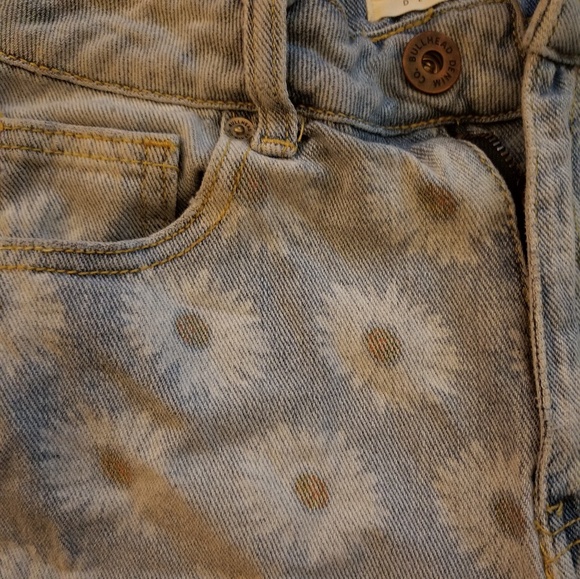 **SOLD**High Waisted Daisy Jean Shorts - Picture 2 of 5